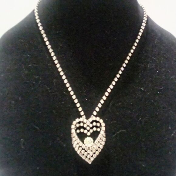 Vintage Mid Century Prong Set Clear Rhinestone Three Dimensional Heart Necklace - Picture 1 of 8